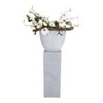 Decoratie op hoge zuil