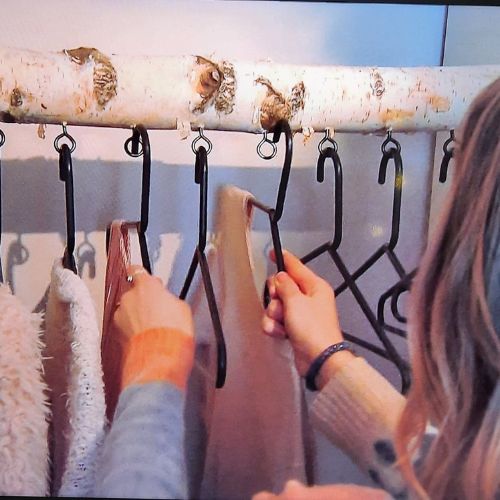 Berkenstam-hang-garderobe-Decoratietakken