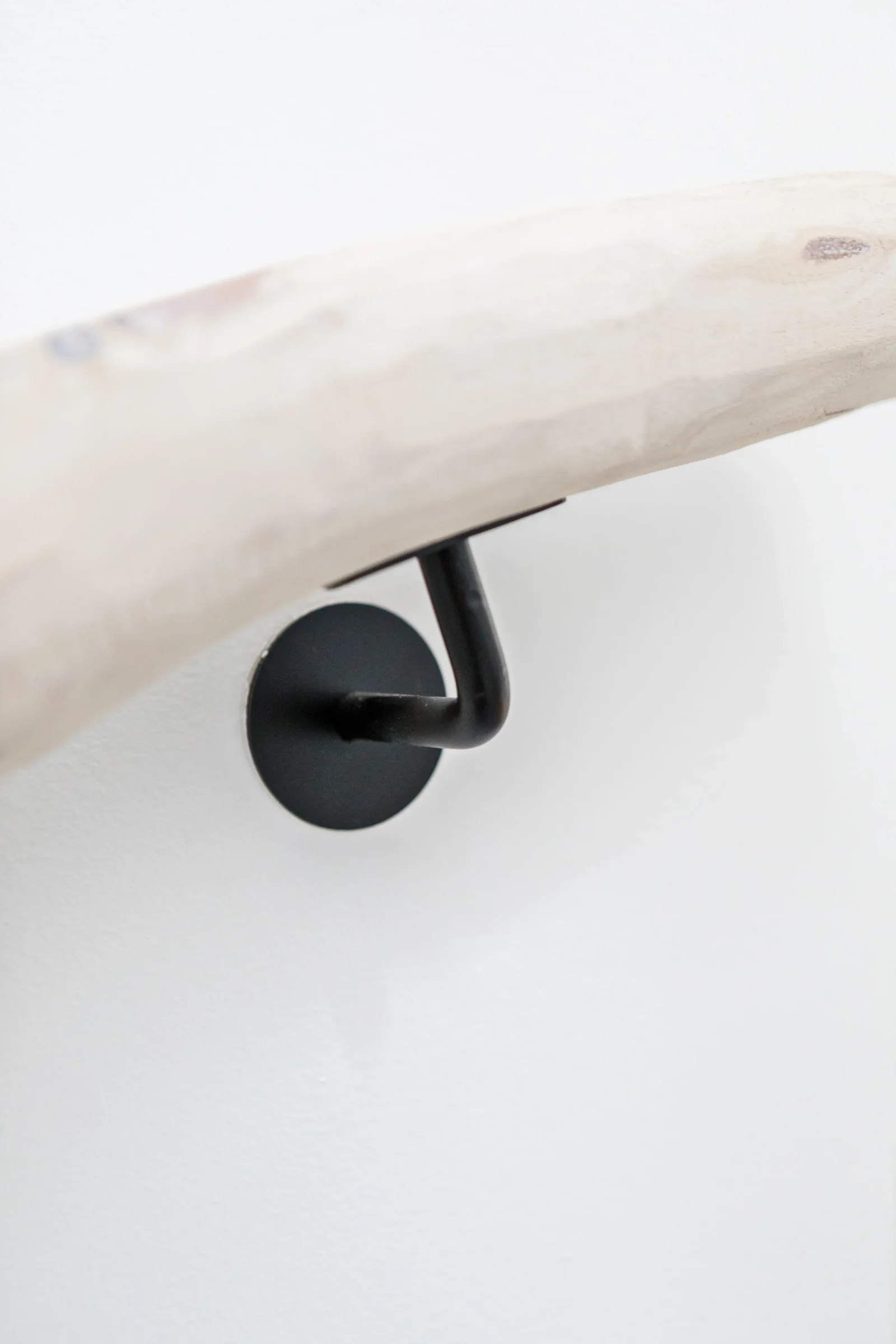 Boomstam Trapleuning White wash (2)