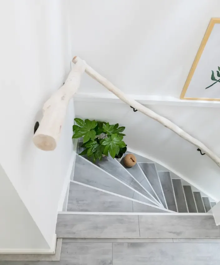 Boomstam Trapleuning White wash (7)