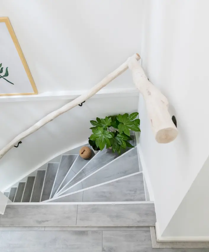 Boomstam Trapleuning White wash (7)