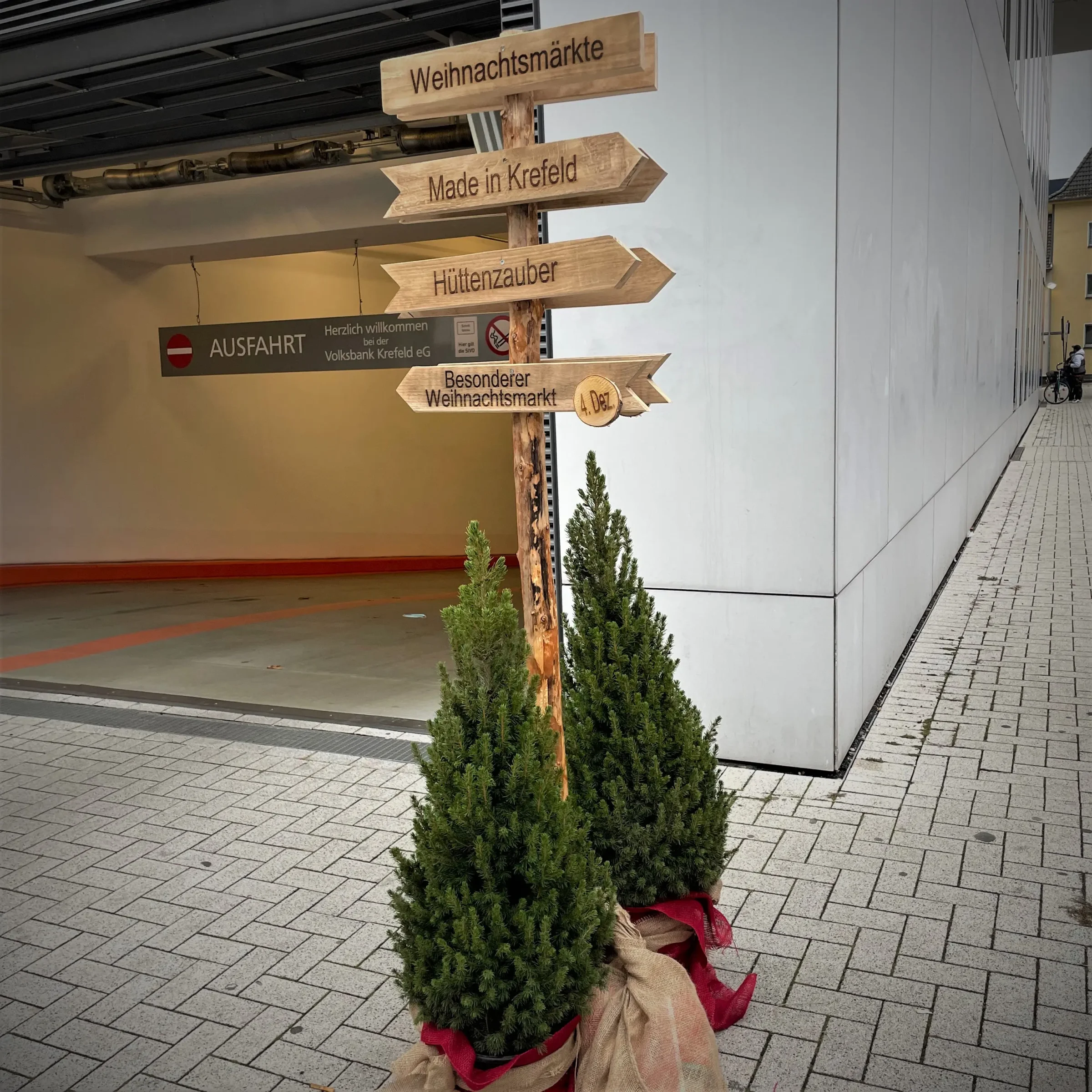 Wegwijspaal met gepersonaliseerde tekst enof symbool 165cm (3)