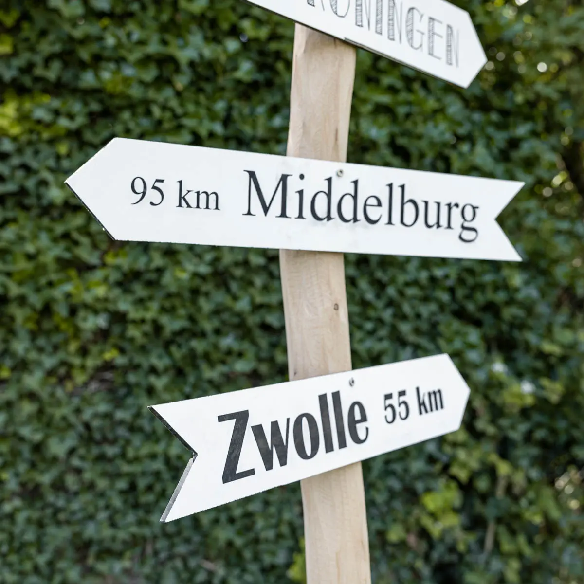 Wegwijspaal trespa Gepersonaliseerde Symbooltekst 165cm (3)