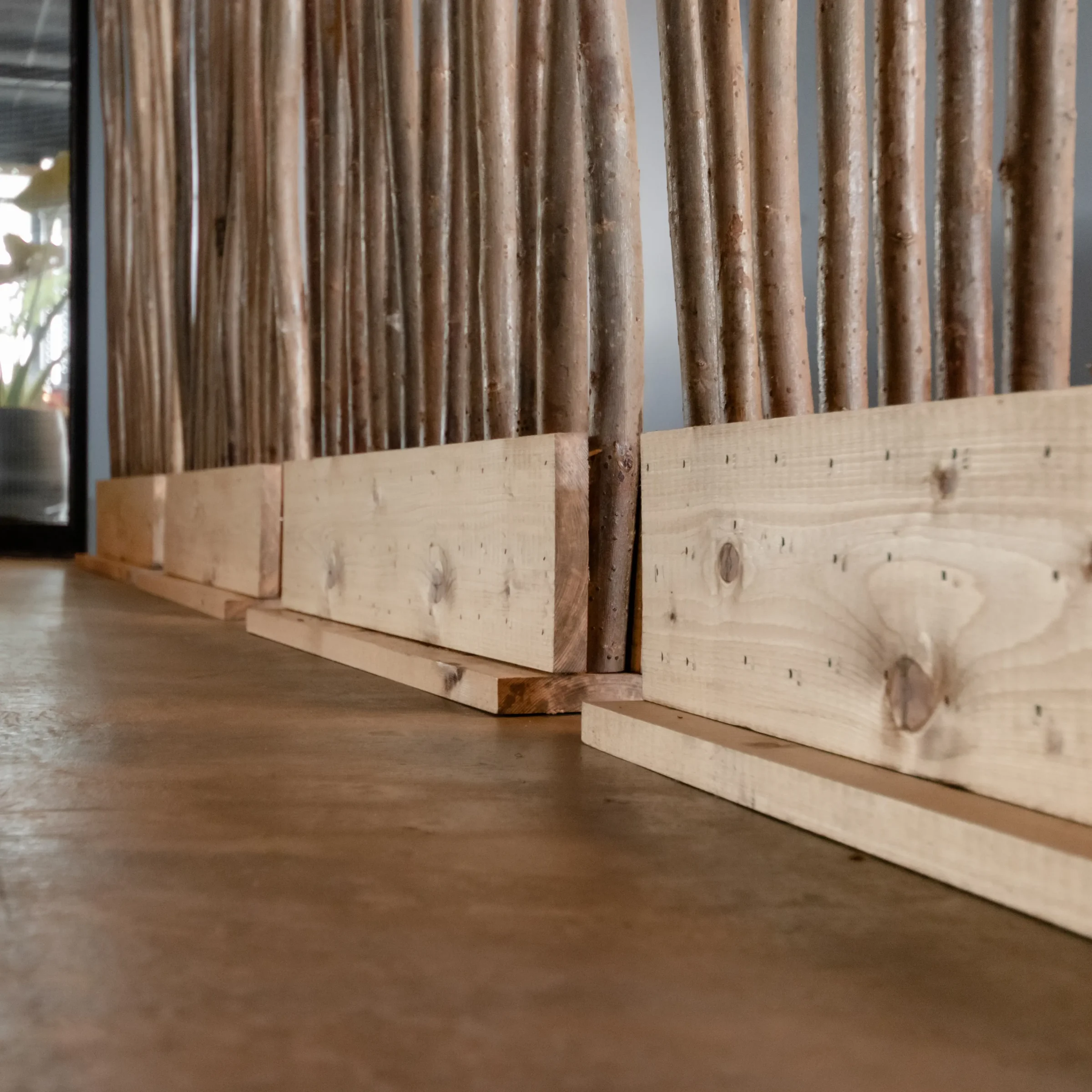 Wilgen Roomdivider Iben Met naturel voet H165cm (3)