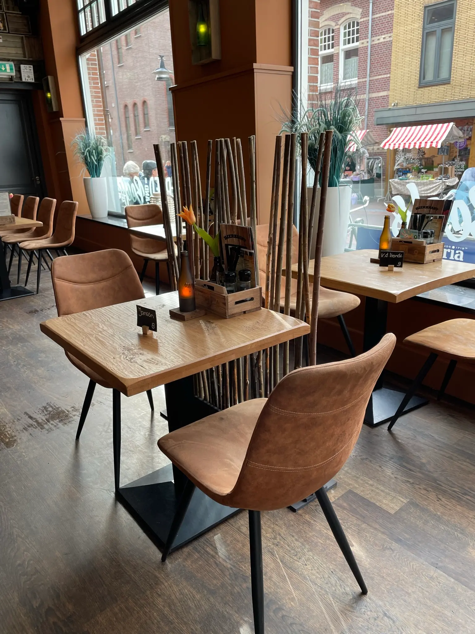 Wilgen Roomdivider Sverre Met zwarte voet H165cm, restaurant