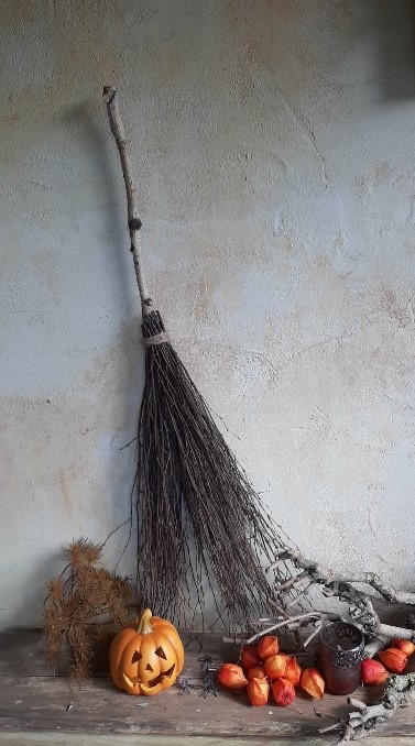 halloween-bezem-zelf-maken