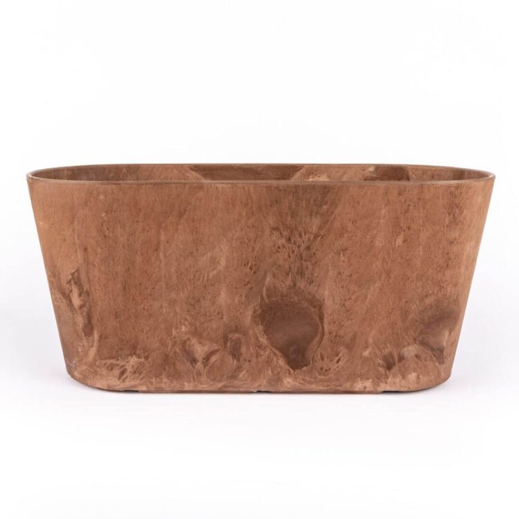 Roestleurige ovale pot van kunststof